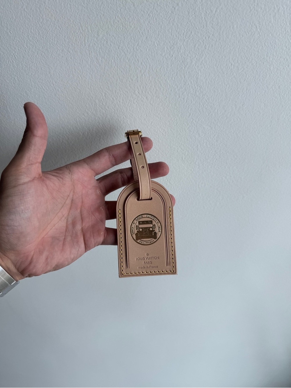 Louis Vuitton Beige Leather Luggage Tag with Strap